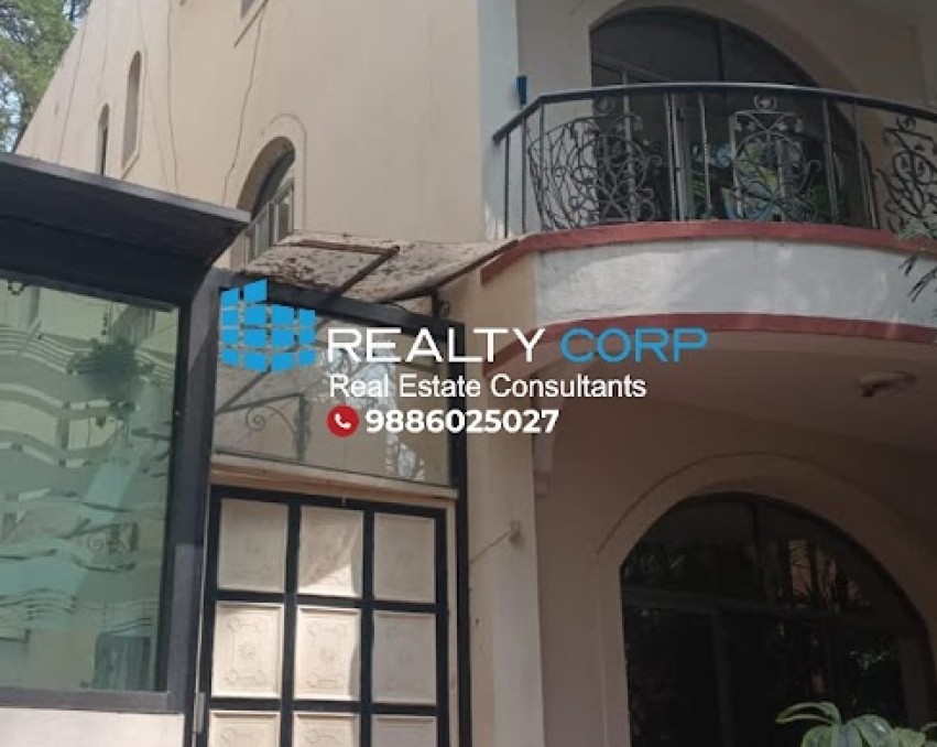 House For Sale In Lavelle Road